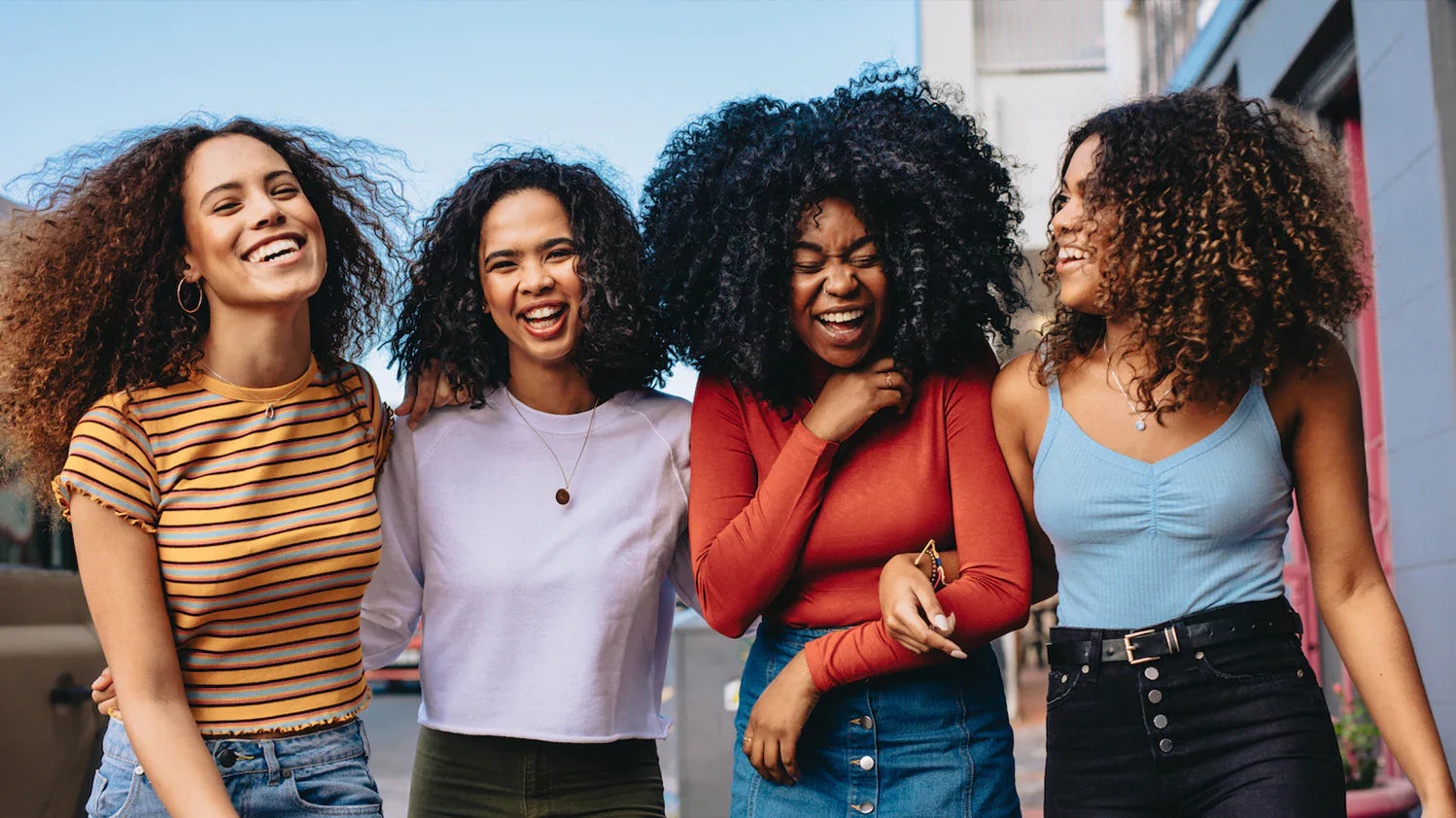 TOP TIPS TO IDENTIFY AND CARE FOR TYPE 3 HAIR